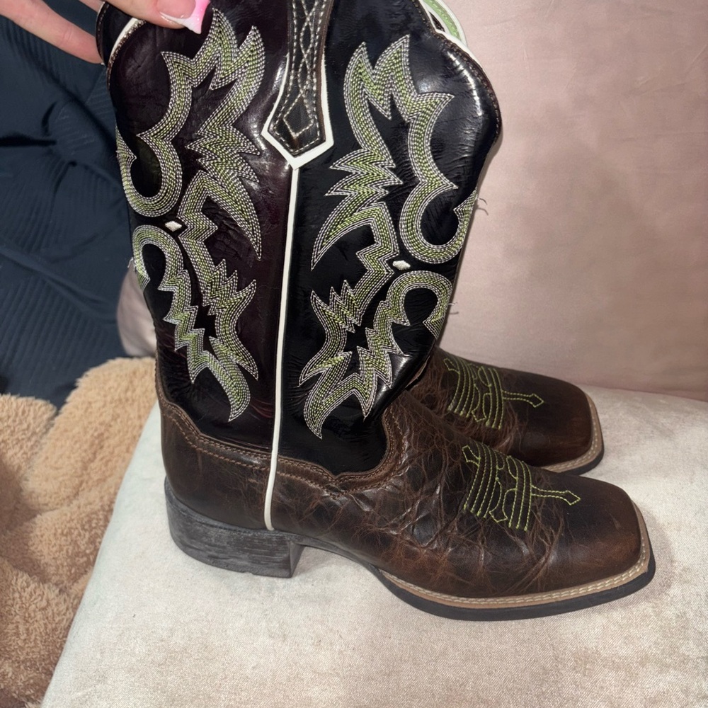 ARIAT Square-Toe Boots